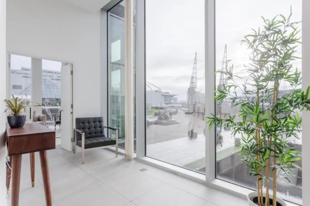 Luxury 1Bed In Converted Warehouse Next To London Excel Apartment